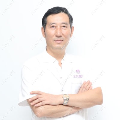金华亚美综合门诊部邓泽臣