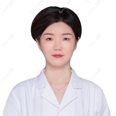 黄桂英