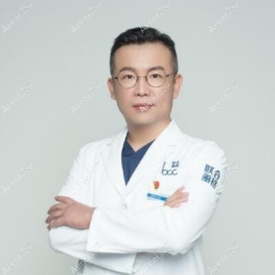 袁强