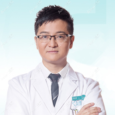 杨永成
