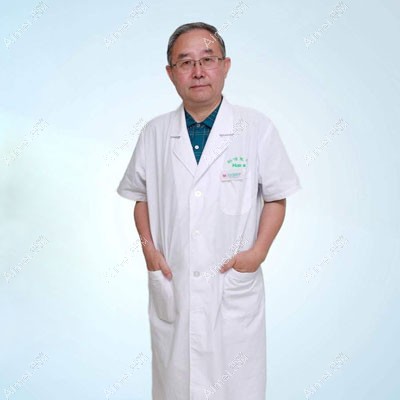 侯泽民