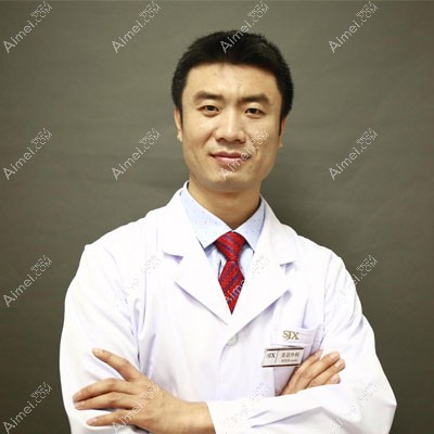 杨佳琦