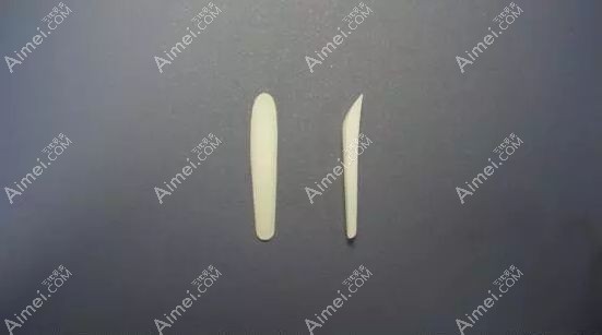 硅胶假体在半肋软骨鼻综合中塑形前形态.jpg 硅胶假体在半肋软骨鼻综合中塑形前形态.jpg