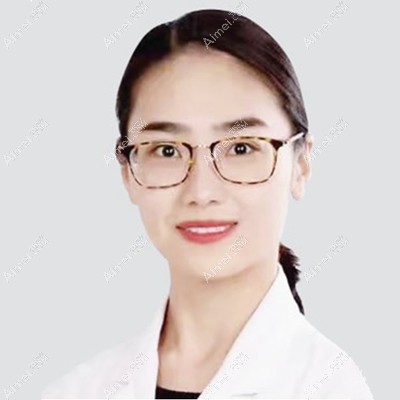 重庆爱美医疗美容门诊部张珊