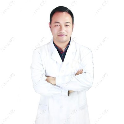 威海正源美容医院覃健