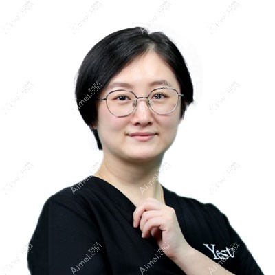 吕瑛