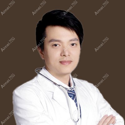 深圳阳光整形美容医院邹进进