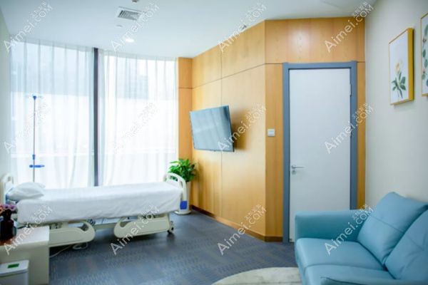 腰腹环吸后在青岛艾菲恢复室.jpg 腰腹环吸后在青岛艾菲恢复室.jpg