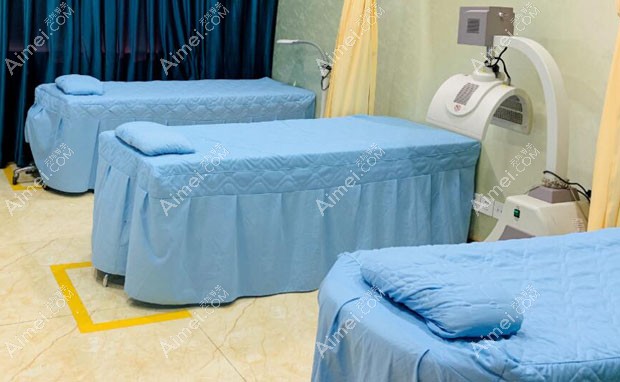 成都医大医院疤痕科皮肤科