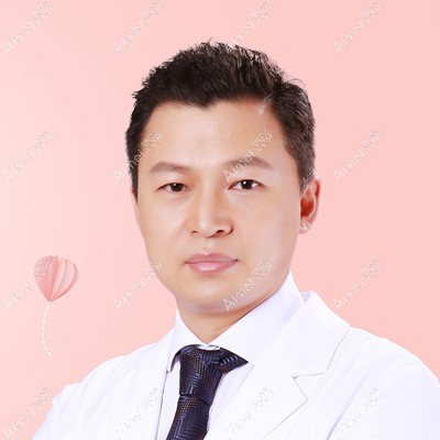 深圳鹏程医院医疗美容科刘冰