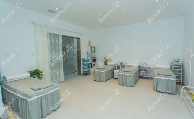 赤峰锦然医疗美容诊所激光美肤室
