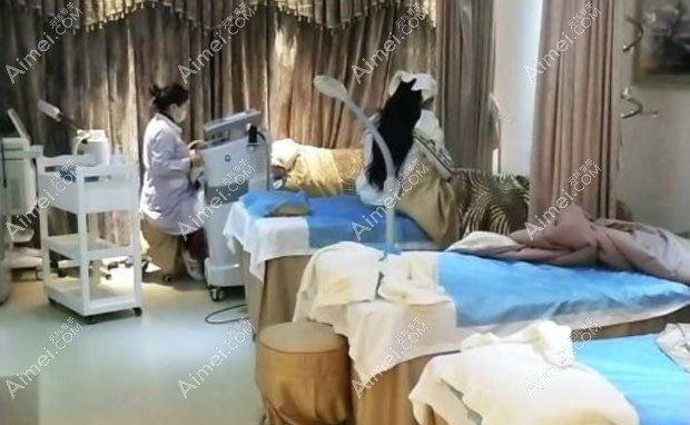 遵义韩美美容医院激光治疗室
