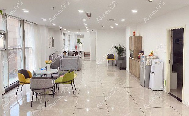 郑州郑东熙竹医疗美容诊所等候区