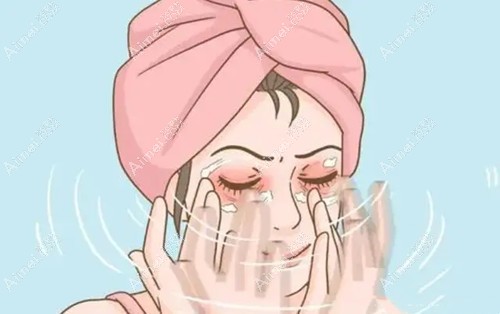 不要经常用手按压眼周 不要经常用手按压眼周