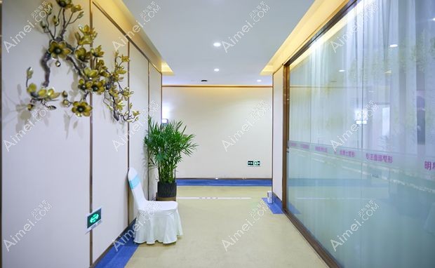 厦门思明脸博士整形外科门诊部走廊