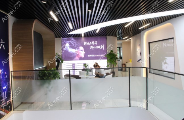 成都恒博植发医疗美容门诊部大厅一角