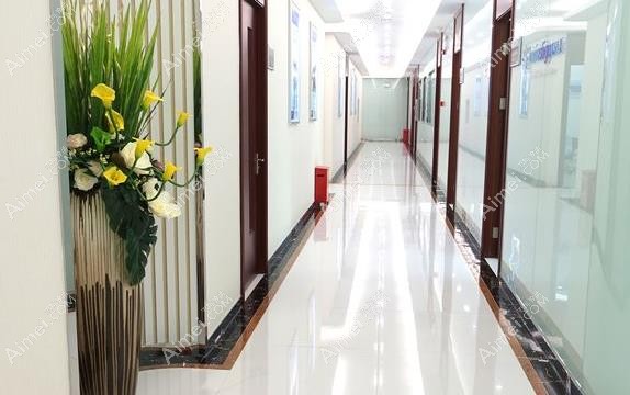 郑州拜尔口腔医院走廊