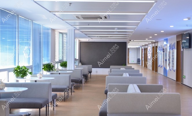 成都普瑞眼科医院休息区