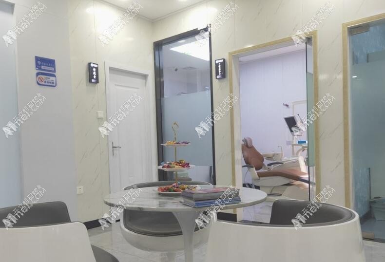 湘西吉首仁爱口腔诊所 湘西吉首仁爱口腔诊所