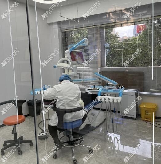闽侯甘蔗瑞尔口腔门诊部 闽侯甘蔗瑞尔口腔门诊部