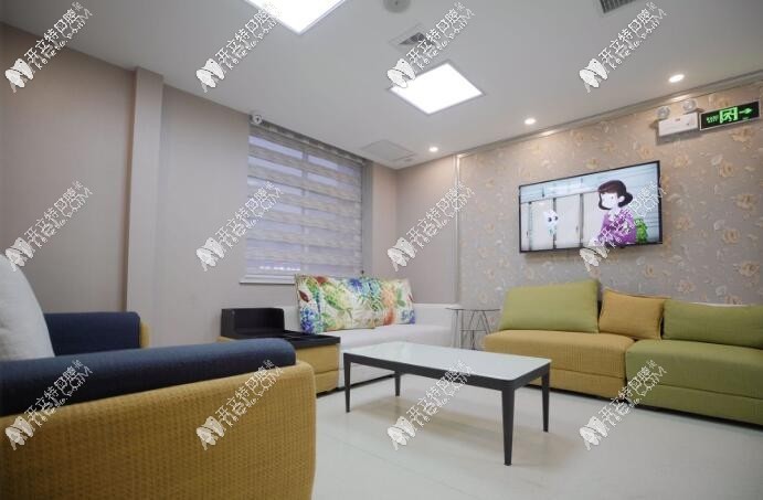 宝鸡小丁口腔门诊部 宝鸡小丁口腔门诊部