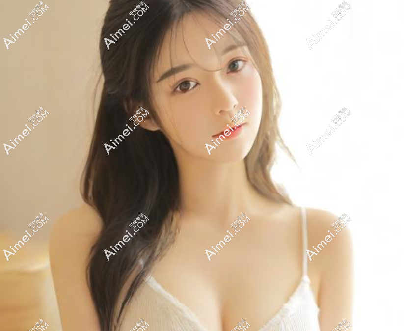 李高峰隆胸技术口碑怎样?网友辣评:“妈生胸”真的存在!手感软的不像话~