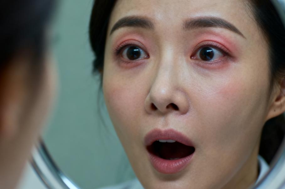 宁波鄞悦纤姿医疗做眼袋的术前术后注意事项:避坑指南www.aimei.com
