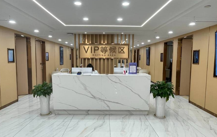 南京康美冯思阳去眼袋技术怎么样?解剖层次清,术后眼周平整
