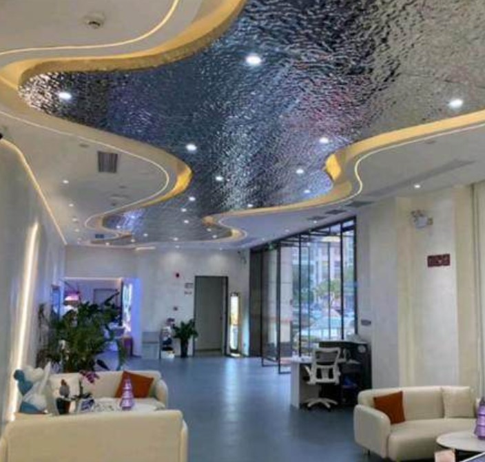 2、连锁背景：海口壹加壹医疗美容门诊部是壹加壹医美股份旗下分院，该集团由摩根士丹利旗下基金战略投资，目前在北京、广州、武汉、西安、郑州、合肥、海口等12个城市设有十余家医疗美容机构，海口分院于2022年5月正式开业。